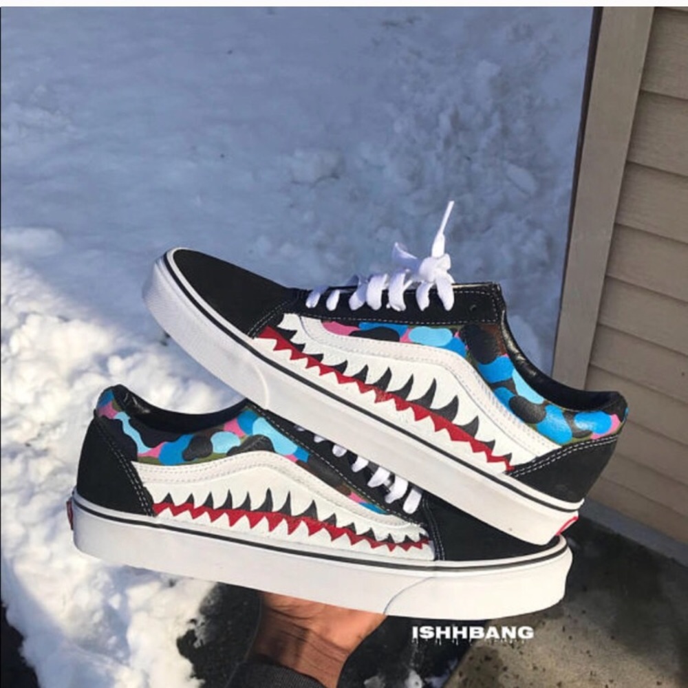 Size 8-10 custom bape vans